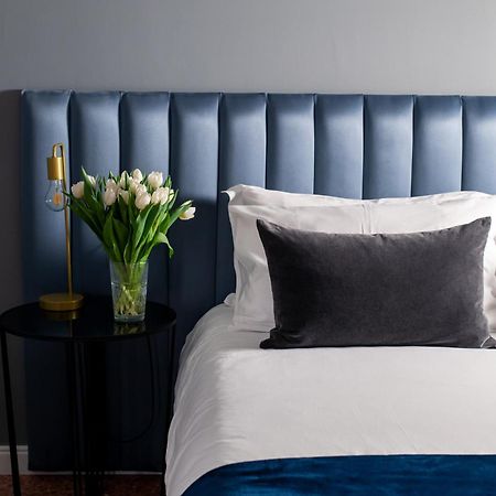Quatrum Napoli - B&B エクステリア 写真