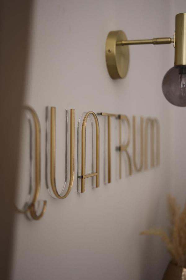 Quatrum Napoli - B&B エクステリア 写真