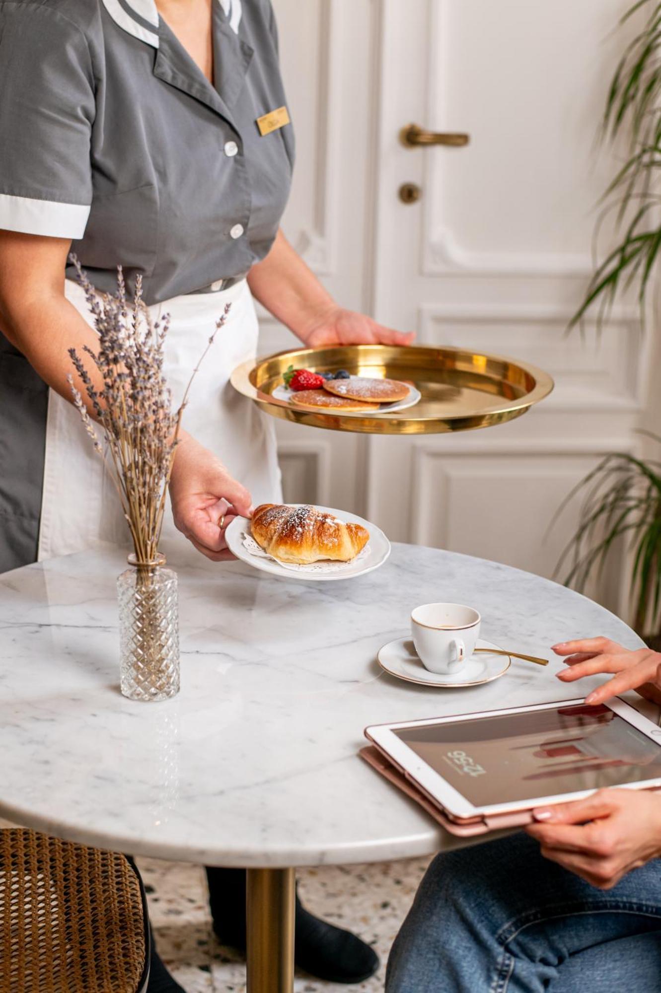 Quatrum Napoli - B&B エクステリア 写真