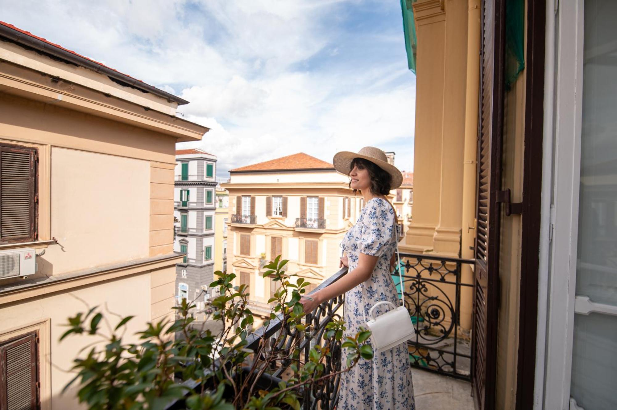 Quatrum Napoli - B&B エクステリア 写真